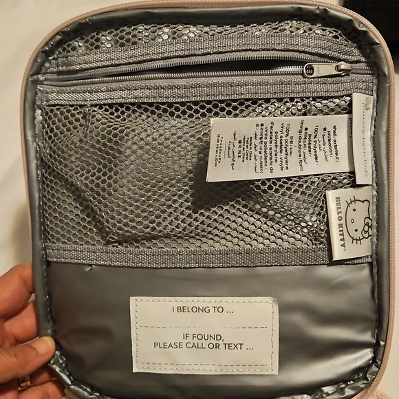 Pottery Barn Kids Hello Kitty Lunch Bag - Picture 3 of 8